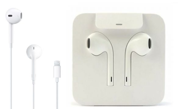 سماعة آبل"Apple EarPods with Lightning Connector"
